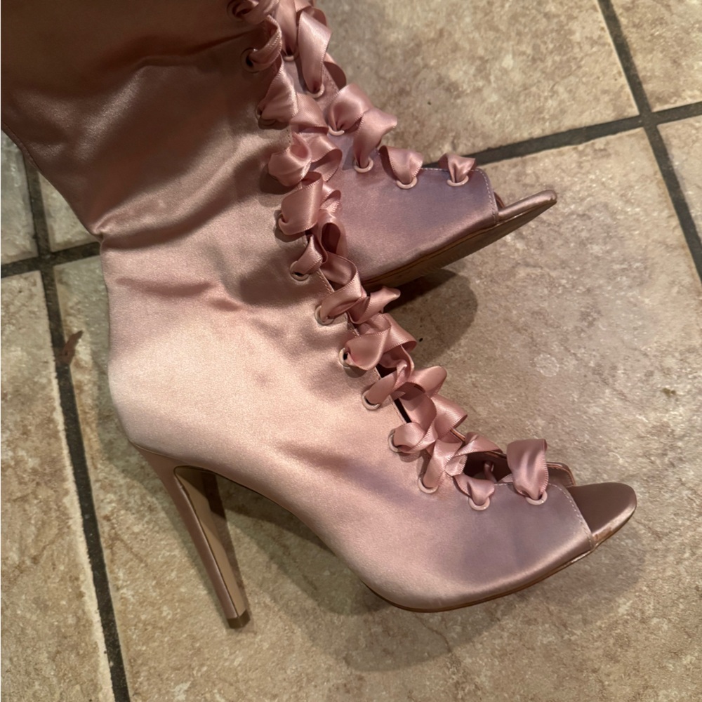Elegant Pink Satin Lace-Up Knee-High Boots size 8 by Aldo - Picture 13 of 16